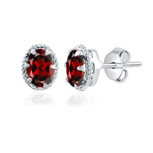 Tar oval 5x7 garnet silver studs