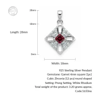 details of the square shaped garnet silver pendant